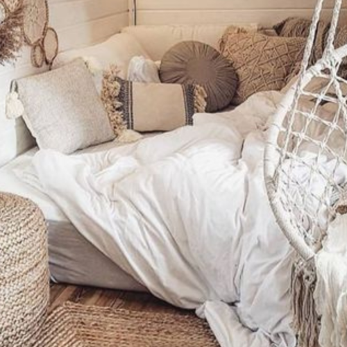 BOHO BEDROOM DECOR IDEAS – CALM AND CHIC (2024 GUIDE)